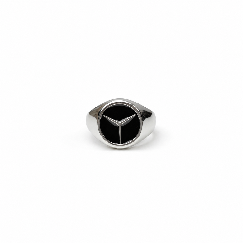 Obsidian Crest Ring